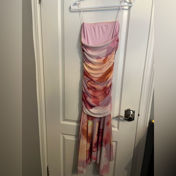 Dynamite Ruched Mesh Tube Dress - Picture 4 of 5